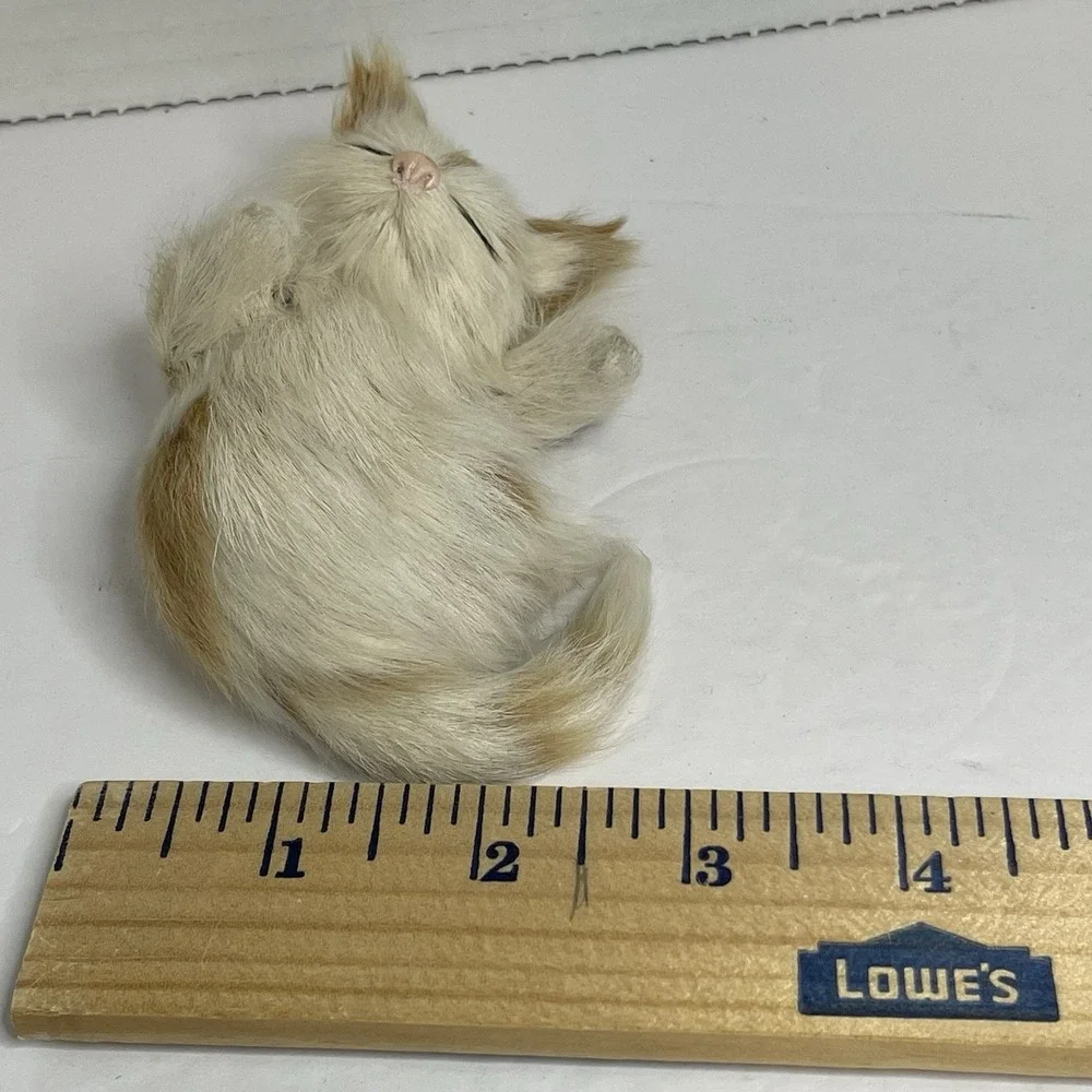 KITTEN Kitty Cat Sleeping Cat Genuine Goat Hair Figurine Blonde Tan 4X3